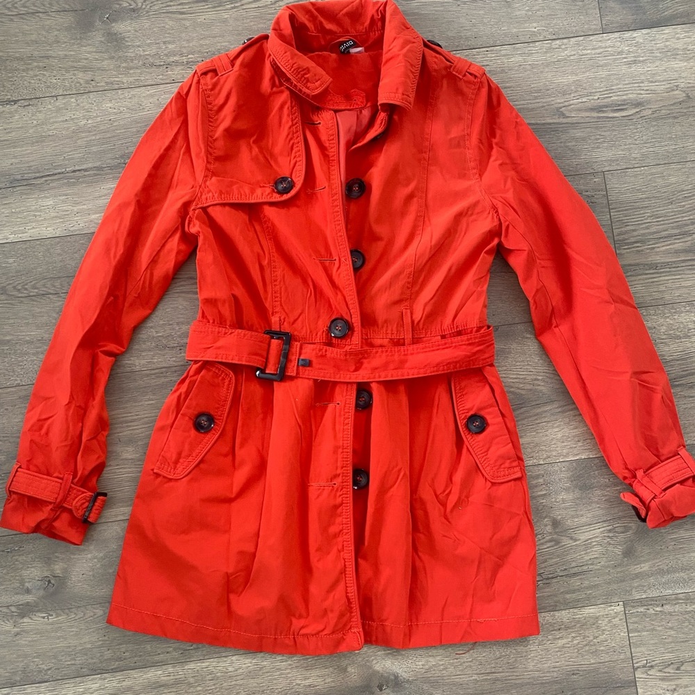 H&M Lightweight Jacket. Burnt orange. Size 8.